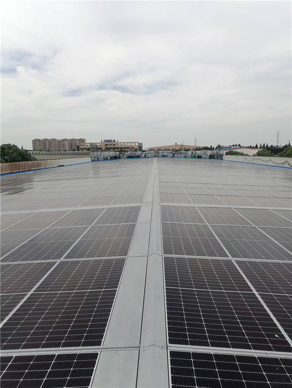 上海朔源4.1MW BIPV项目.jpg